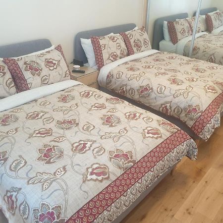 London Luxury Apartments 5 Min Walk From Ilford Station, With Free Parking Free Wifi Экстерьер фото