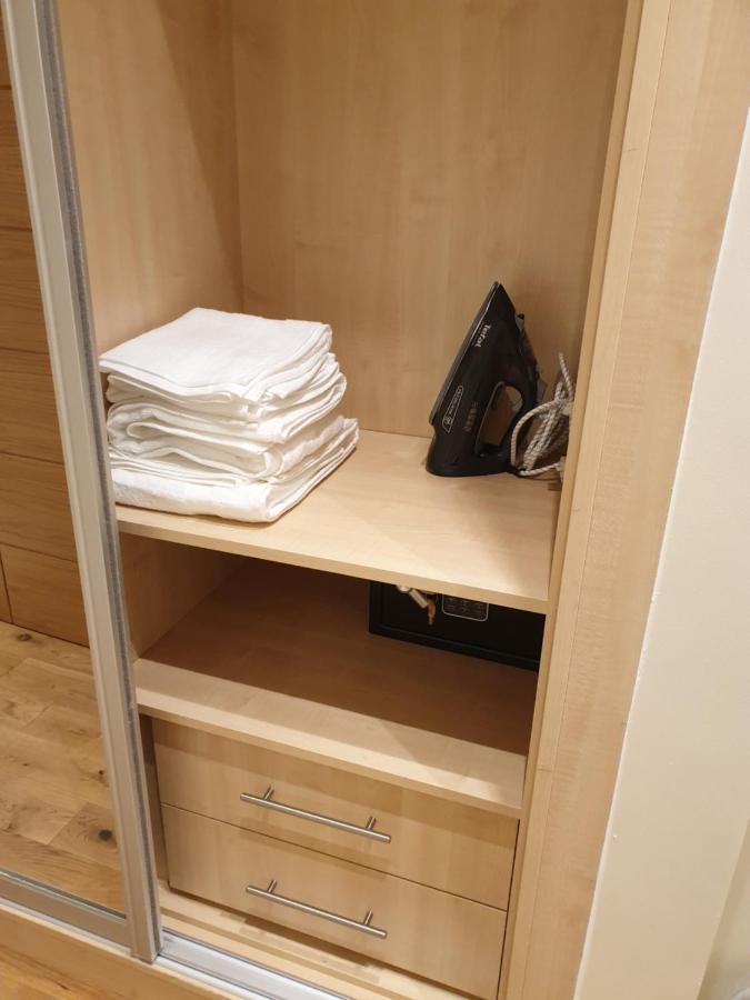 London Luxury Apartments 5 Min Walk From Ilford Station, With Free Parking Free Wifi Экстерьер фото