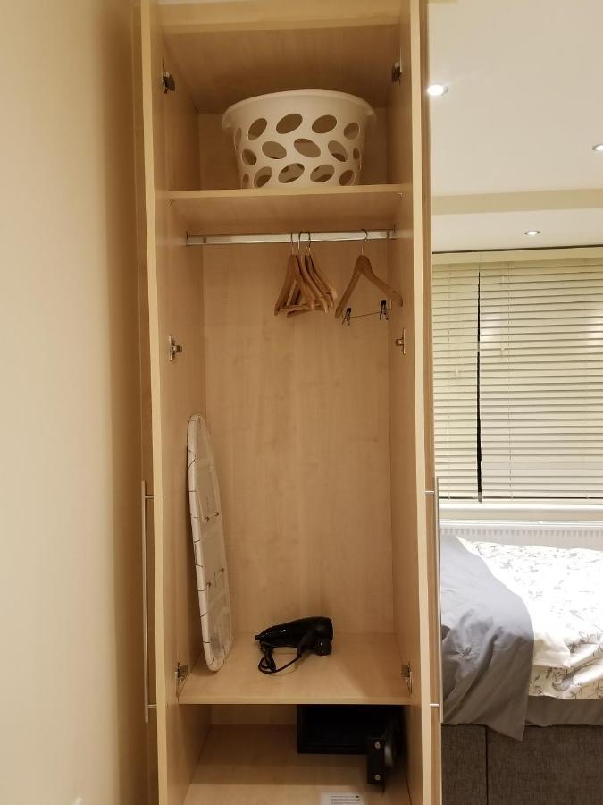 London Luxury Apartments 5 Min Walk From Ilford Station, With Free Parking Free Wifi Экстерьер фото