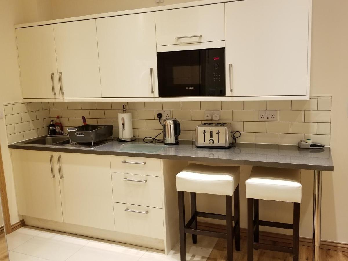 London Luxury Apartments 5 Min Walk From Ilford Station, With Free Parking Free Wifi Экстерьер фото