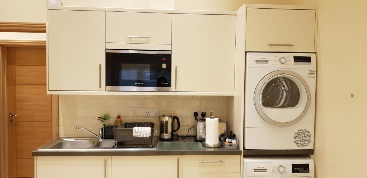London Luxury Apartments 5 Min Walk From Ilford Station, With Free Parking Free Wifi Экстерьер фото