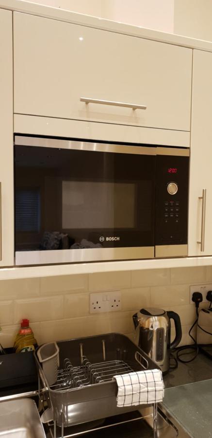 London Luxury Apartments 5 Min Walk From Ilford Station, With Free Parking Free Wifi Экстерьер фото