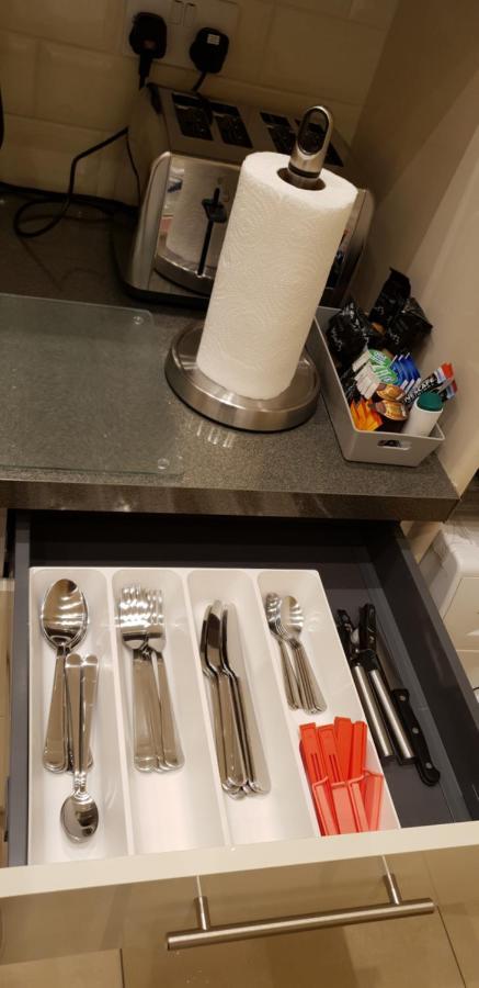 London Luxury Apartments 5 Min Walk From Ilford Station, With Free Parking Free Wifi Экстерьер фото