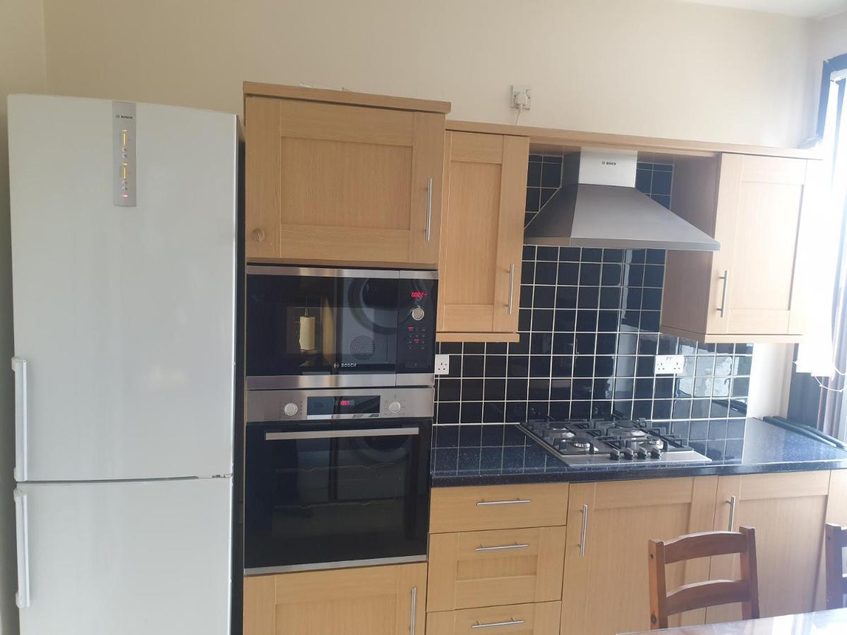 London Luxury Apartments 5 Min Walk From Ilford Station, With Free Parking Free Wifi Экстерьер фото