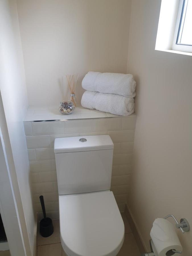 London Luxury Apartments 5 Min Walk From Ilford Station, With Free Parking Free Wifi Экстерьер фото