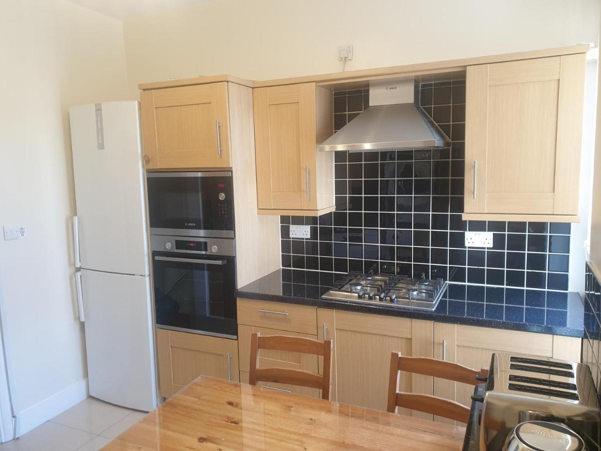 London Luxury Apartments 5 Min Walk From Ilford Station, With Free Parking Free Wifi Экстерьер фото