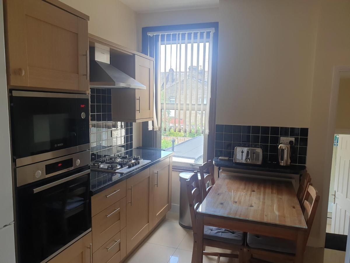 London Luxury Apartments 5 Min Walk From Ilford Station, With Free Parking Free Wifi Экстерьер фото