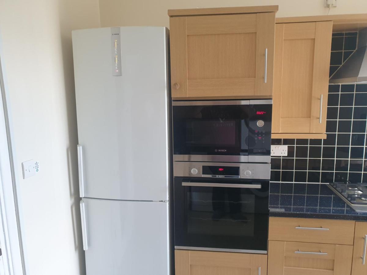 London Luxury Apartments 5 Min Walk From Ilford Station, With Free Parking Free Wifi Экстерьер фото
